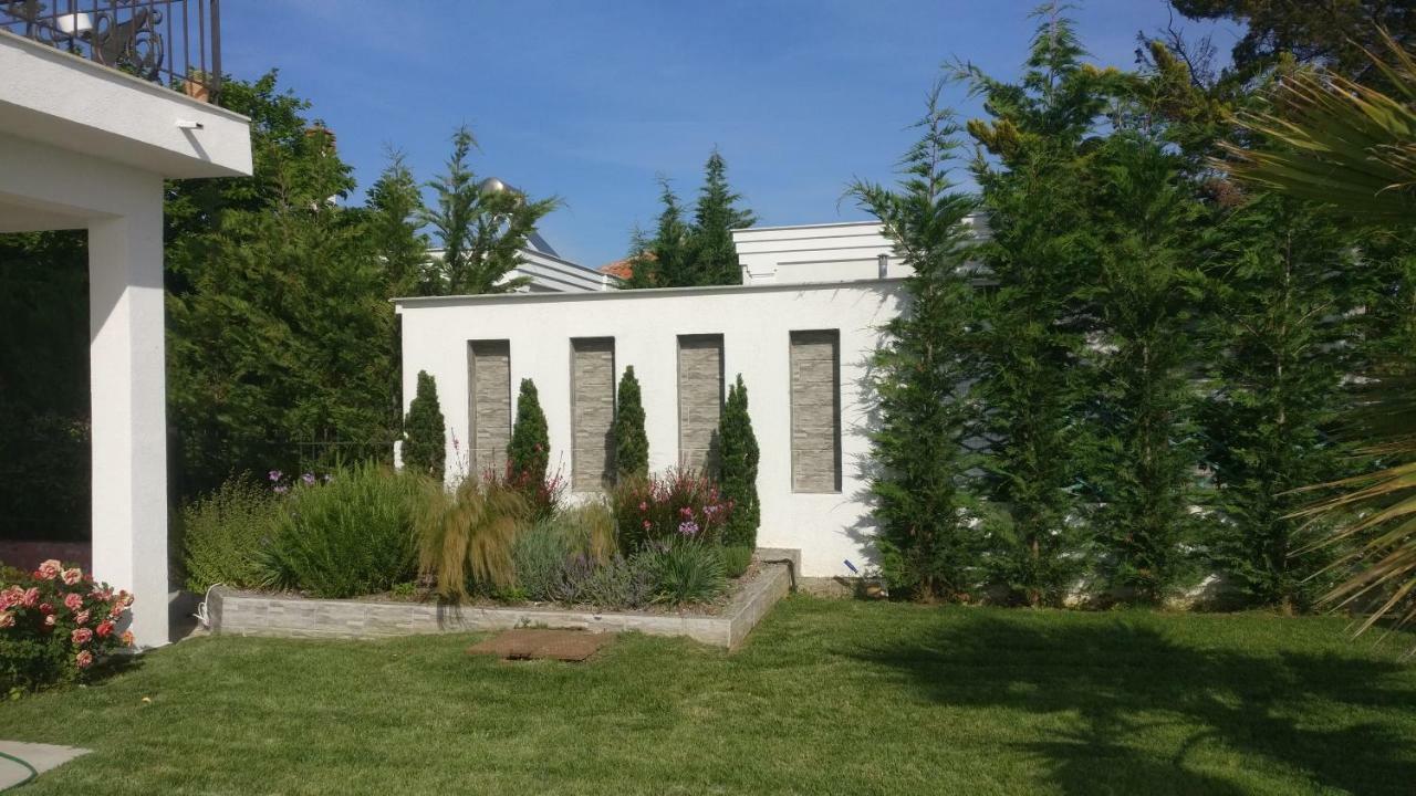 Marry'S House Villa Karianí Exteriör bild